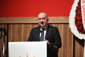 bilecik-haber_ak-parti-canakkale-milletvekili-gider-ak-parti-biga-8-olagan-kongresi-nde-konustu-54097.jpg