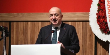 bilecik-haber_ak-parti-canakkale-milletvekili-gider-ak-parti-biga-8-olagan-kongresi-nde-konustu-54097.jpg