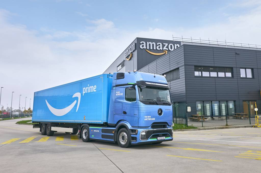 bilecik-haber_amazon-bugune-kadarki-en-buyuk-elektrikli-agir-kamyon-siparisini-verdi-55609.jpg