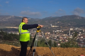 AYKUT BAŞKAN ÇİZMELERİ GİYDİ