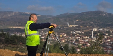 AYKUT BAŞKAN ÇİZMELERİ GİYDİ