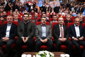 bilecik-haber_bakan-tekin-ak-parti-kocaeli-il-genclik-kollari-7-olagan-kongresi-nde-konustu-54120.jpg
