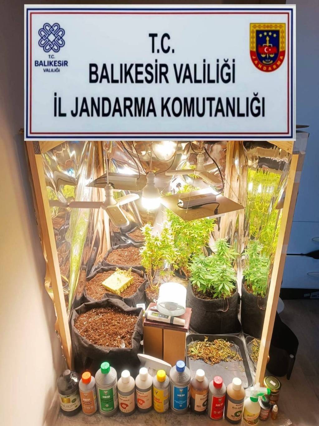 bilecik-haber_balikesir-de-jandarmanin-operasyonlarinda-yakalanan-7-supheli-tutuklandi-56583.jpg
