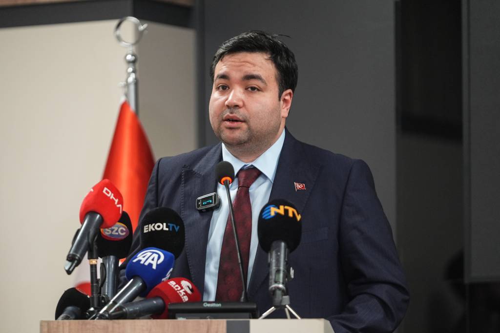 bilecik-haber_besiktas-belediye-baskan-vekilligine-meclis-uyesi-omer-rasim-sisman-secildi-56985.jpg