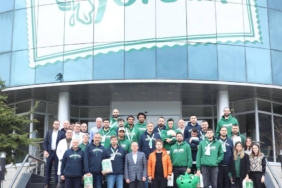 bilecik-haber_bursaspor-yorsan-oyunculari-ve-idari-kadrosu-matli-grup-u-ziyaret-etti-54958.jpg