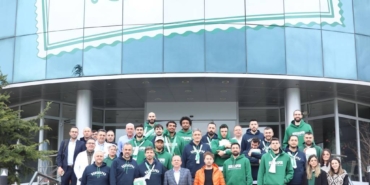 bilecik-haber_bursaspor-yorsan-oyunculari-ve-idari-kadrosu-matli-grup-u-ziyaret-etti-54958.jpg