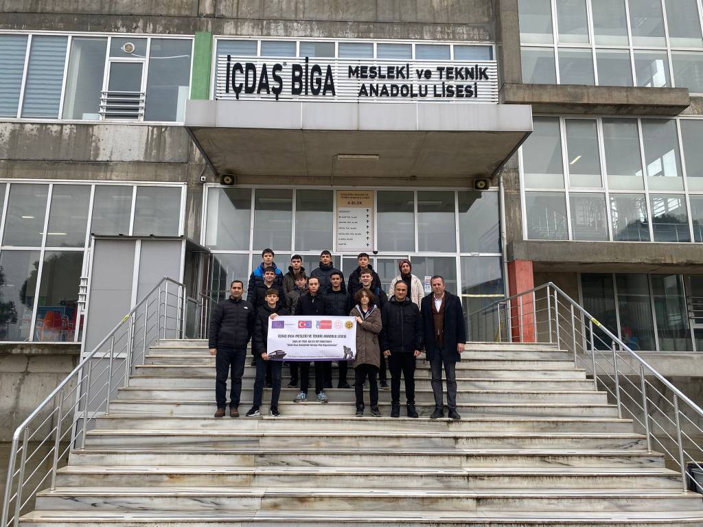 bilecik-haber_canakkale-de-gelecegin-gemi-insa-uzmani-olacak-ogrenciler-avrupa-da-deneyim-kazaniyor-56182.jpg