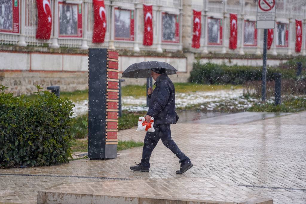 bilecik-haber_edirne-de-kar-yagisi-etkili-oluyor-55472.jpg
