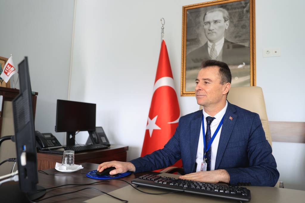 bilecik-haber_edirne-de-kurum-mudurleri-aa-nin-yilin-kareleri-oylamasina-katildi-56906.jpg