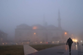 bilecik-haber_edirne-de-sis-etkisini-dunden-bu-yana-surduruyor-53715.jpg