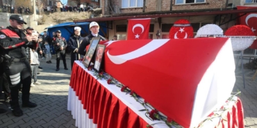 bilecik-haber_eyupsultan-da-trafik-kazasinda-sehit-olan-polis-memuru-balikesir-de-son-yolculuguna-ugurlandi-54317.jpg