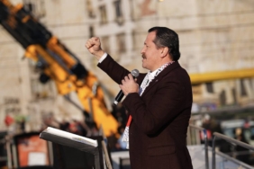 bilecik-haber_filistin-e-destek-icin-yuz-binler-galata-koprusu-nde-bulustu-53492.jpg