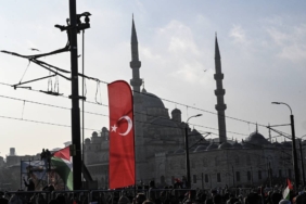 bilecik-haber_filistin-e-destek-icin-yuz-binlerin-galata-koprusu-nde-bulustugu-eylem-sona-erdi-53523.jpg