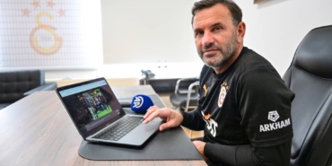 bilecik-haber_galatasaray-teknik-direktoru-okan-buruk-aa-nin-yilin-kareleri-oylamasina-katildi-54350.jpg