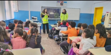 bilecik-haber_gelibolu-da-ilkokul-ogrencilerine-trafik-egitimi-verildi-53778.jpg