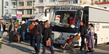 bilecik-haber_gelibolu-da-kizilay-a-bir-gunde-67-unite-kan-bagisi-yapildi-54326.jpg