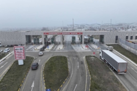 bilecik-haber_hamzabeyli-2024-te-tir-gecisleriyle-kapikule-ye-alternatif-oluyor-54558.jpg