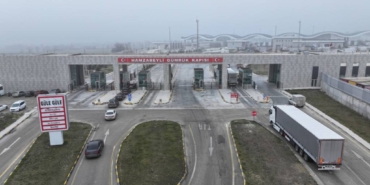 bilecik-haber_hamzabeyli-2024-te-tir-gecisleriyle-kapikule-ye-alternatif-oluyor-54558.jpg
