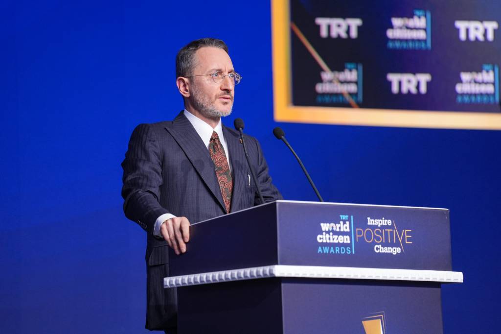 bilecik-haber_iletisim-baskani-altun-trt-world-citizen-odulleri-toreninde-konustu-56279.jpg