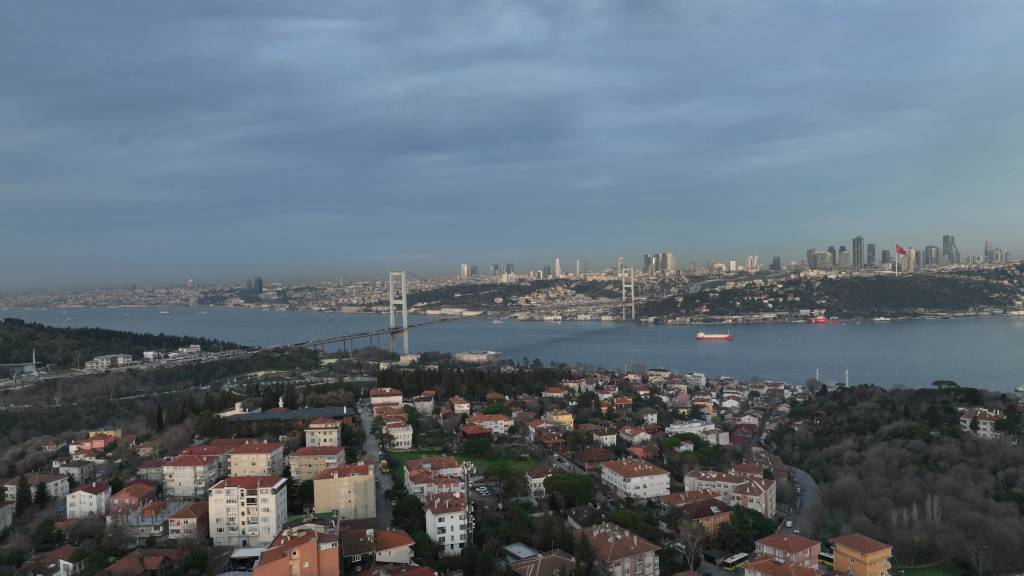 bilecik-haber_istanbul-da-2024-te-hava-kirliligi-degeri-en-cok-ozon-ve-azot-dioksitte-artti-57933.jpg