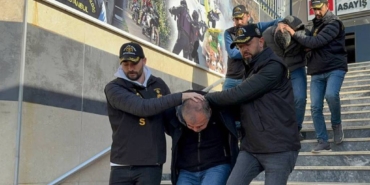 bilecik-haber_istanbul-da-is-insaninin-evinden-1-milyon-dolarlik-ziynet-esyasi-calinmasiyla-ilgili-2-zanli-yakalandi-54853.jpg