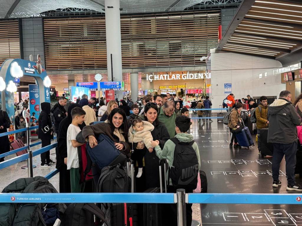 bilecik-haber_istanbul-havalimani-nda-yariyil-tatili-yogunlugu-yasaniyor-56218.jpg