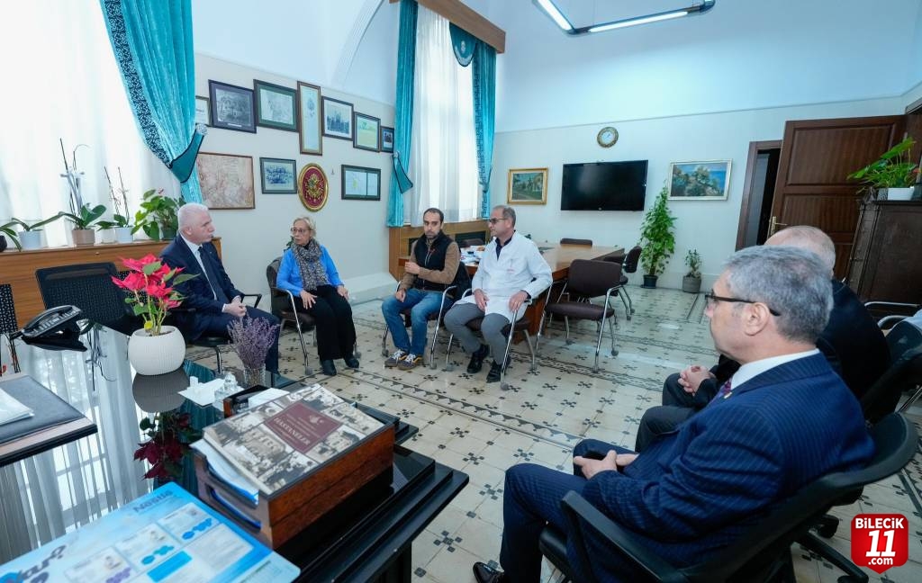 İstanbul Valisi Gül'den sanatçı Edip Akbayram'a hastanede ziyaret