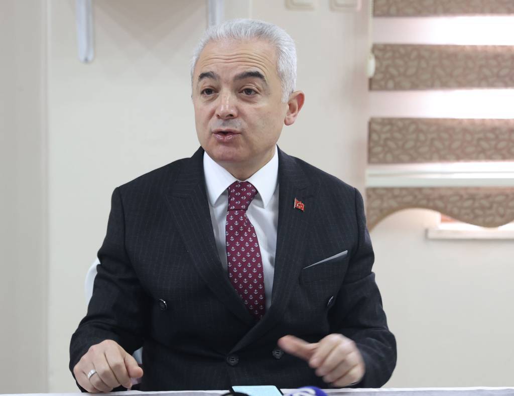 bilecik-haber_kirklareli-valisi-turan-10-ocak-calisan-gazeteciler-gunu-nde-gazetecilerle-bulustu-55063.jpg