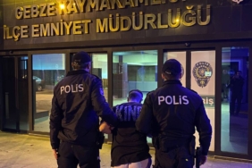 bilecik-haber_kocaeli-de-17-yil-11-ay-kesinlesmis-hapis-cezasiyla-aranan-hukumlu-yakalandi-54329.jpg