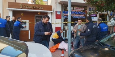 bilecik-haber_kocaeli-de-atm-den-para-cekerken-silahli-saldiriya-ugrayan-kisi-oldu-54284.jpg