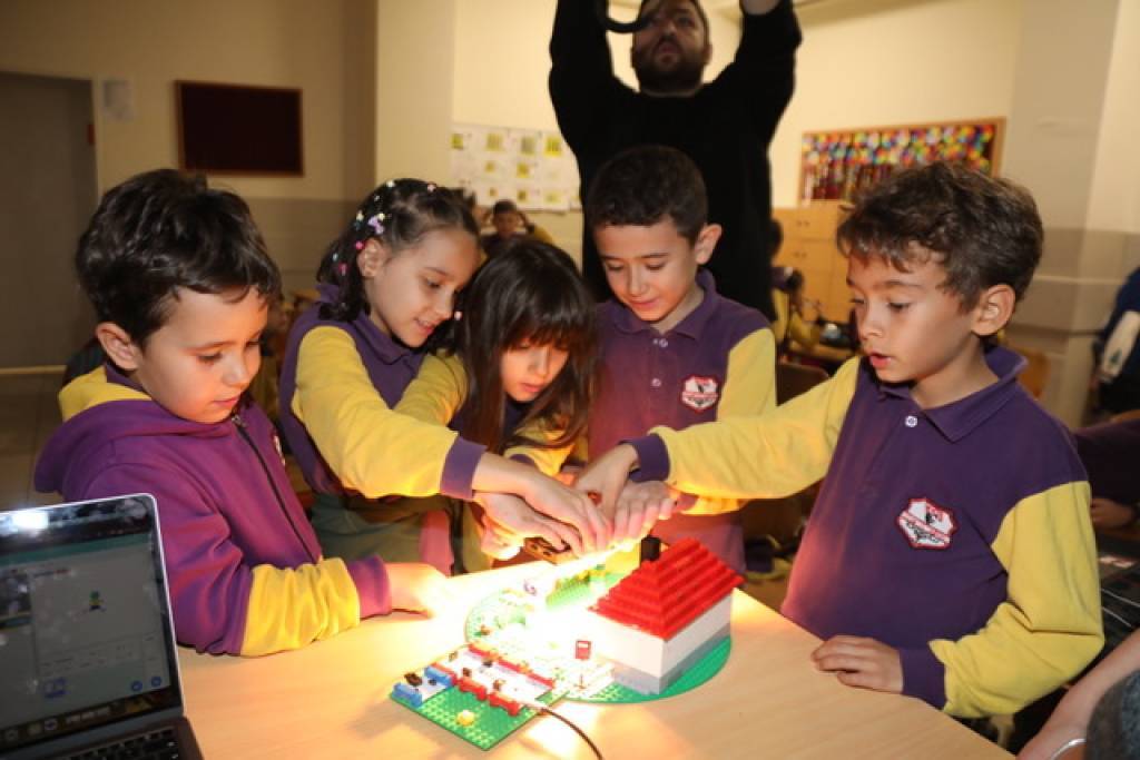 bilecik-haber_naturel-enerji-surdurulebilir-okullar-projesiyle-enerji-verimliligini-destekliyor-56573.jpg