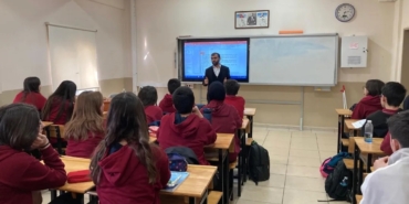 Okullarda Değerler Eğitimi konferansları