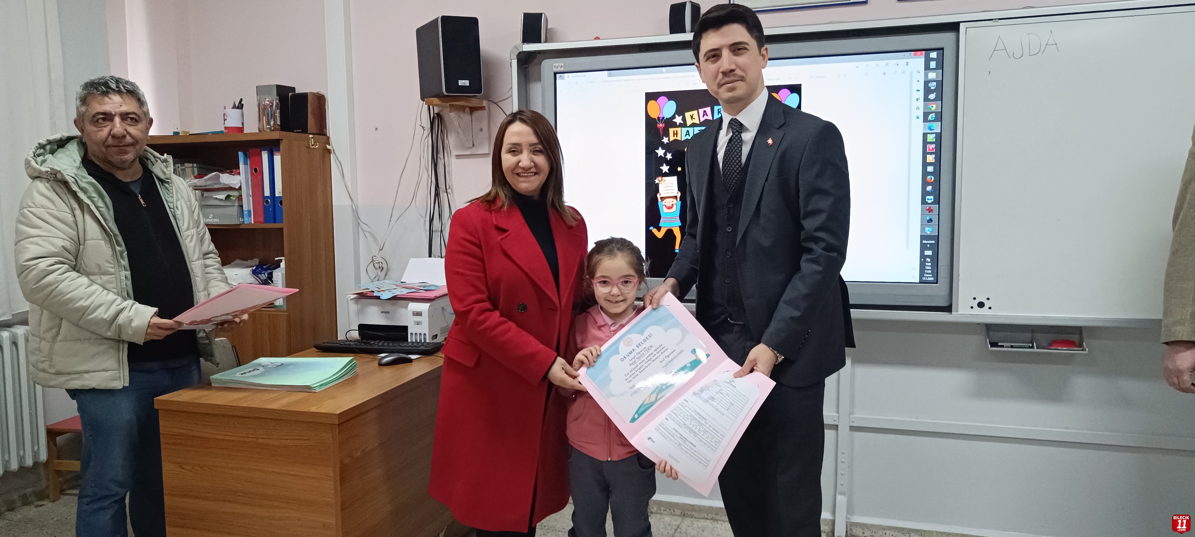Pazaryeri ilçesinde öğrenciler karnelerini aldı
