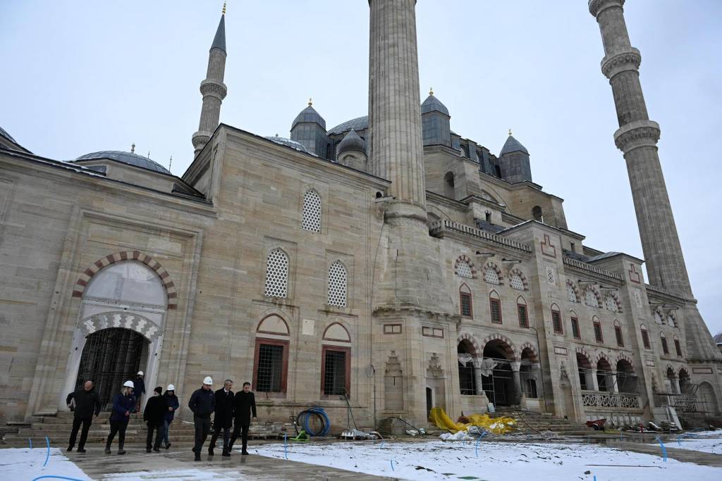 bilecik-haber_selimiye-camisi-nde-restorasyon-calismalari-suruyor-55828.jpg