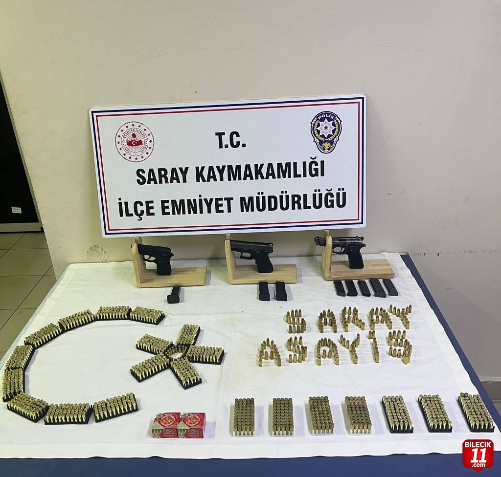 Tekirdağ'da bir evde 3 ruhsatsız tabanca ele geçirildi