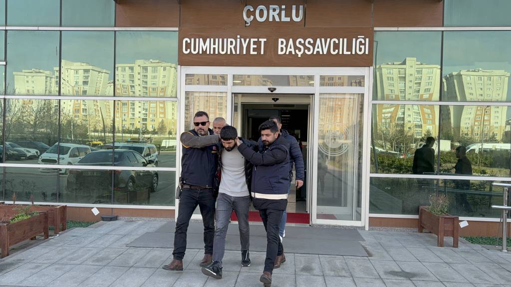 bilecik-haber_teknik-direktor-ersin-aka-nin-oldurulmesine-iliskin-gozaltina-alinan-3-supheli-tutuklandi-57055.jpg