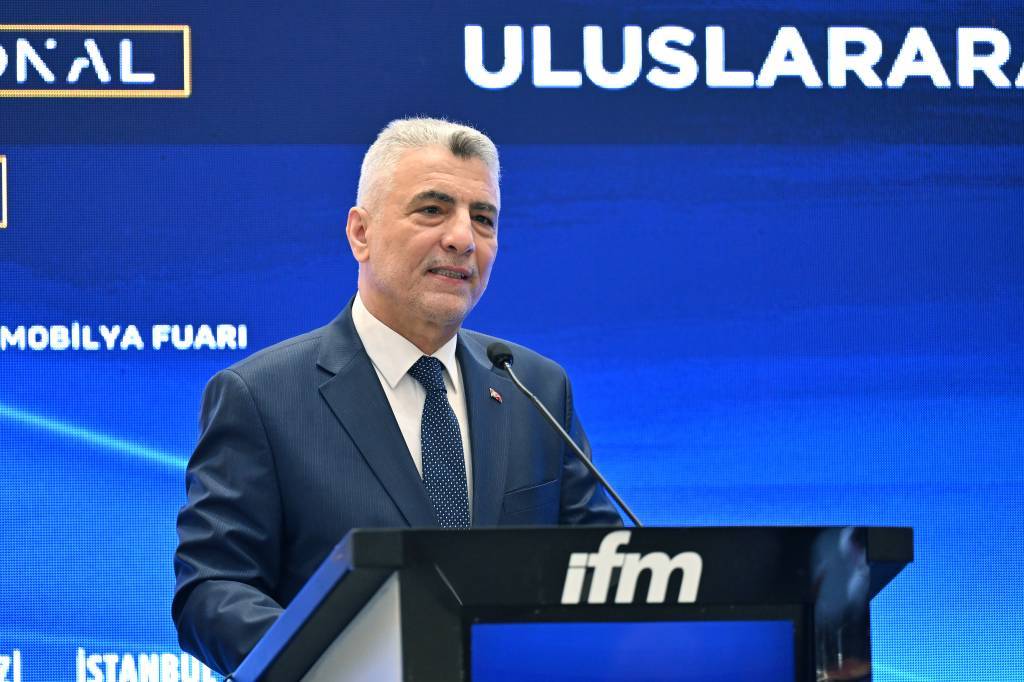 bilecik-haber_ticaret-bakani-bolat-uluslararasi-istanbul-mobilya-fuari-nin-acilisinda-konustu-56665.jpg