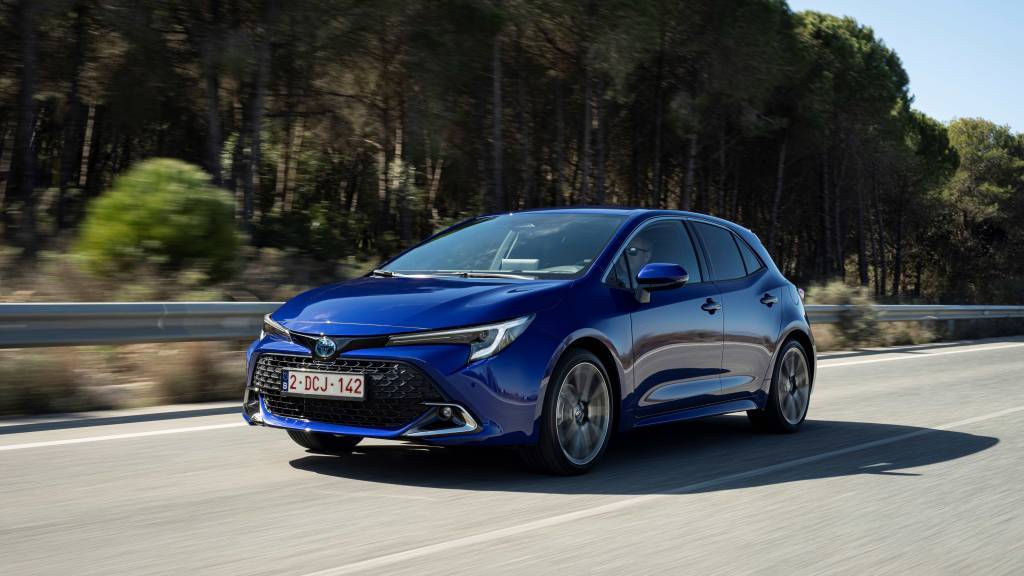 bilecik-haber_toyota-corolla-hatchback-hybrid-yilin-aile-otomobili-odulunu-kazandi-57217.jpg