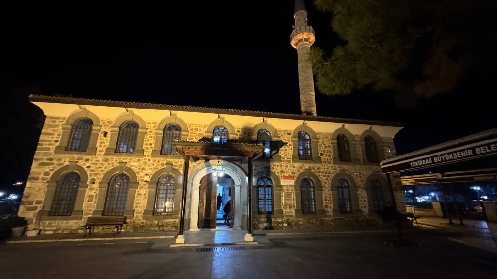 bilecik-haber_trakya-da-camilerde-mirac-kandili-programlari-duzenlendi-57413.jpg