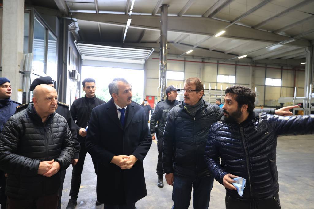 bilecik-haber_guncelleme-2-edirne-de-fabrikada-cikan-yangin-sonduruldu-61044.jpg