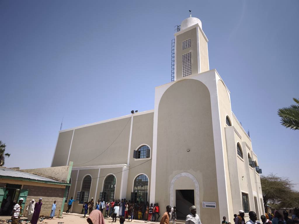 bilecik-haber_hayrat-insani-yardim-dernegi-kenya-da-cami-insa-etti-59040.jpg