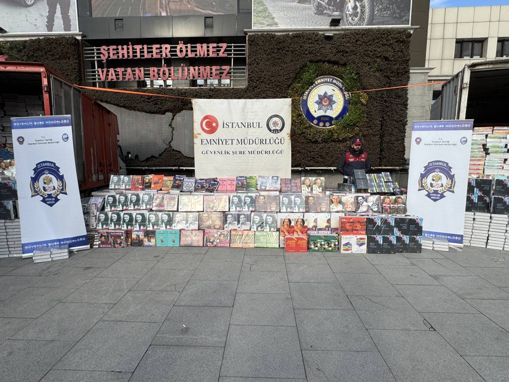 bilecik-haber_istanbul-da-94-bin-587-korsan-kitap-ele-gecirildi-60406.jpg