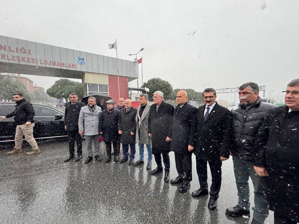 bilecik-haber_iyi-parti-genel-baskani-dervisoglu-umit-ozdag-i-cezaevinde-ziyaret-etti-59498.jpg