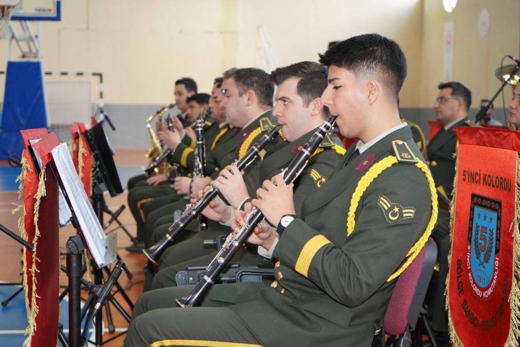 bilecik-haber_kirklareli-nde-askeri-bando-konser-verdi-60103.jpg