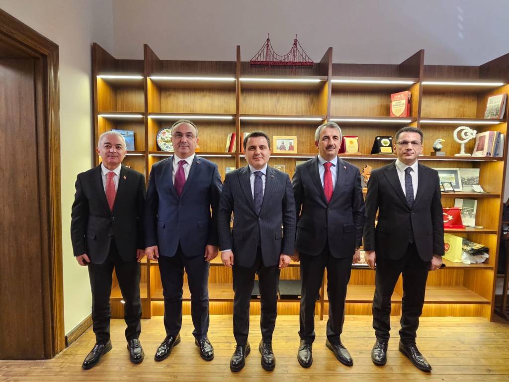 bilecik-haber_kirklareli-valisi-turan-dan-ziyaretler-58564.jpg