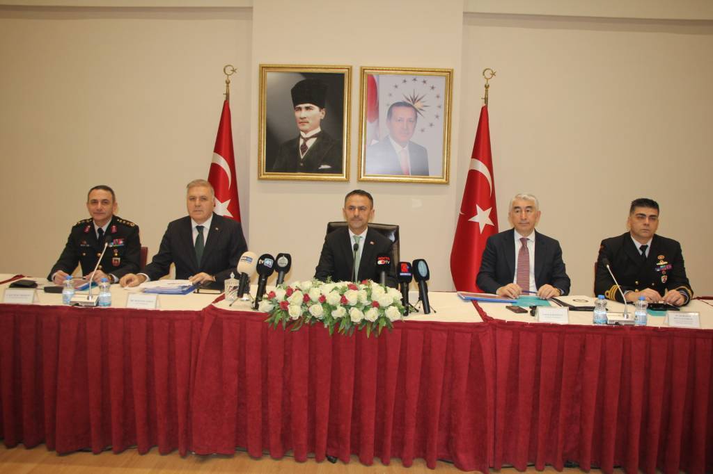 bilecik-haber_kocaeli-de-il-guvenlik-ve-asayis-toplantisi-yapildi-58495.jpg