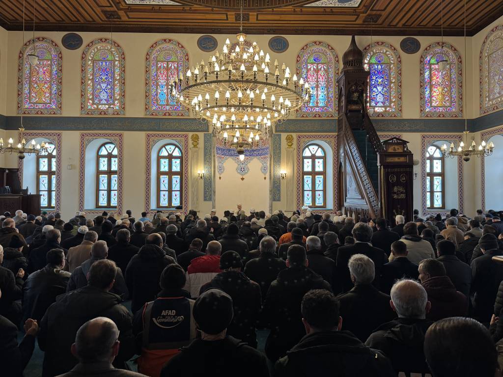 bilecik-haber_kocaeli-ve-duzce-de-6-subat-depremleri-anma-programi-yapildi-59076.jpg