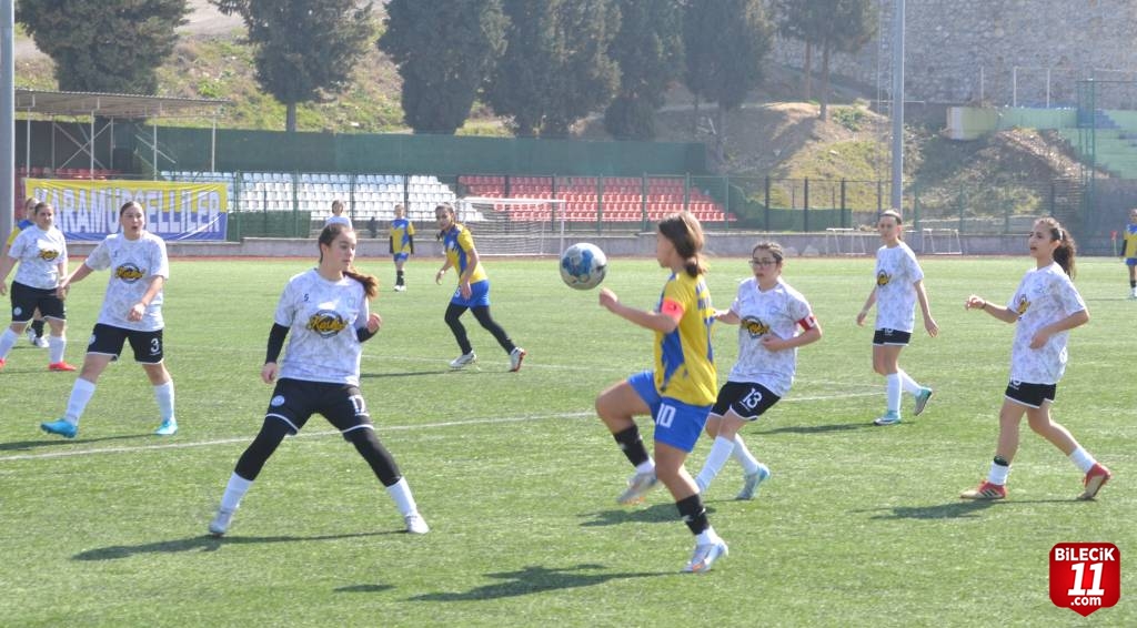 Kocaeli'de kadınlar ligi müsabakası yarıda kaldı