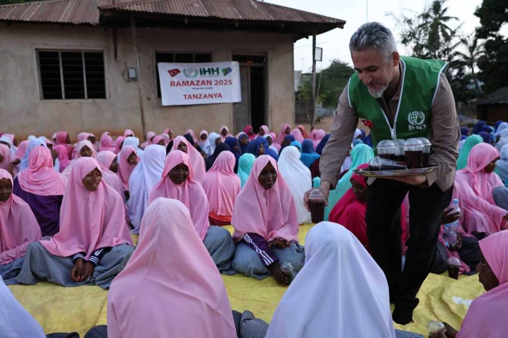 bilecik-haber_sakarya-ihh-tanzanya-da-ihtiyac-sahiplerine-ramazan-yardiminda-bulundu-64912.jpg