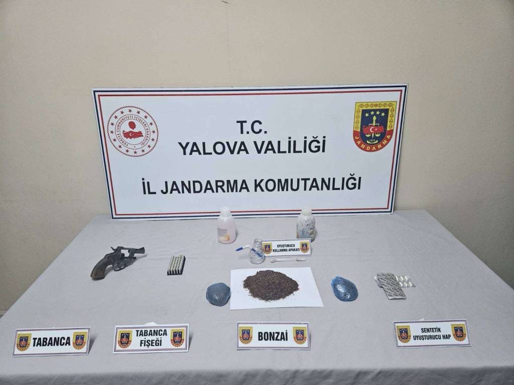 bilecik-haber_yalova-da-uyusturucu-operasyonlarinda-2-zanli-tutuklandi-66750.jpg